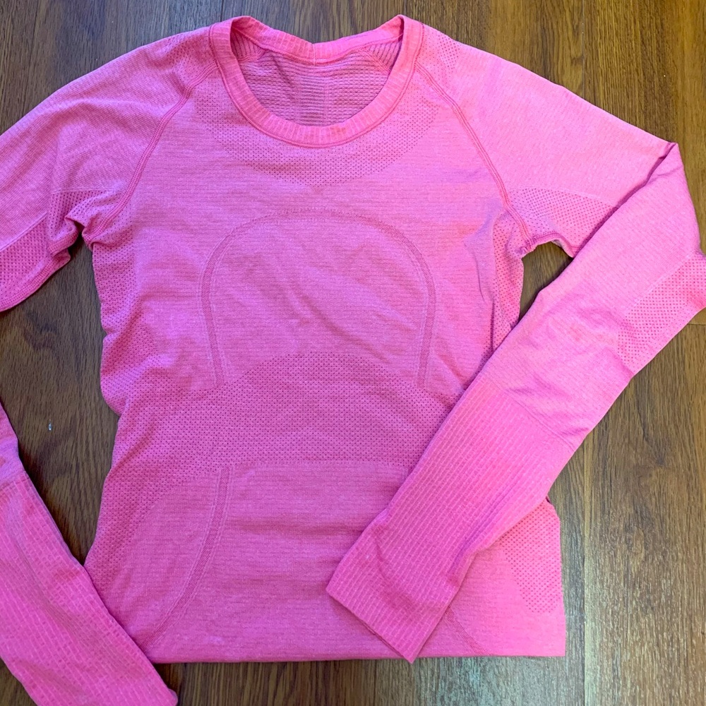 Lululemon long sleeve top